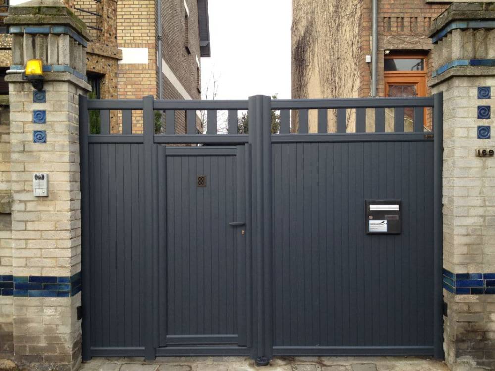 Portail avec portillon integre aluminium